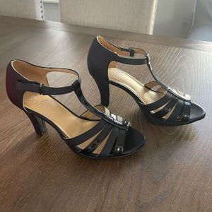 Naturalizer Womens Dianna Heel